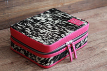 Load image into Gallery viewer, Pink and Blk/White Cowhide Jewelry Case
