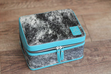 Load image into Gallery viewer, Turquoise Salt and Pepper Double Decker Medium Jewelry Case
