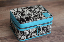 Load image into Gallery viewer, Blk/White Turquoise Double Decker Medium Jewelry Case
